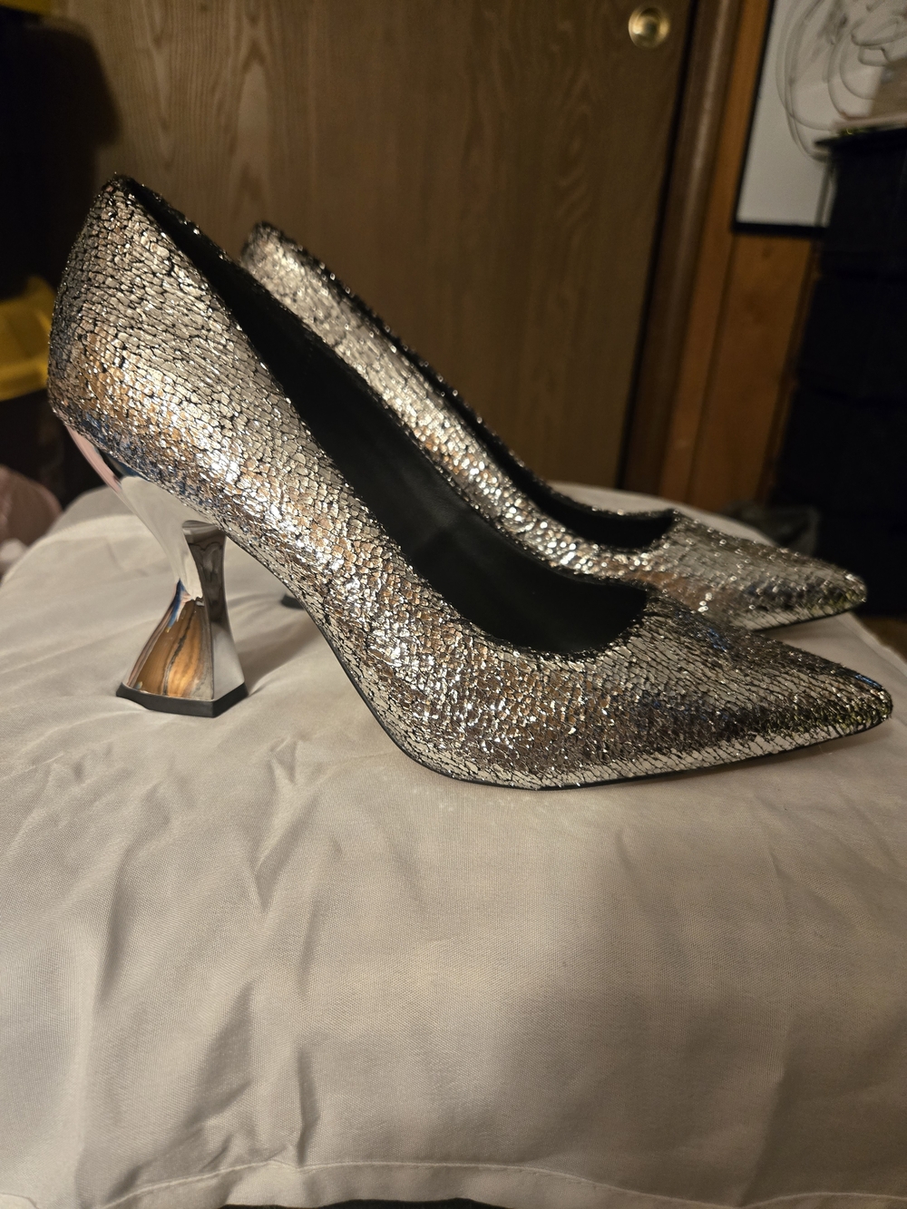 Katy Perry Collections Silver Pointed-Toe Glitter Pumps